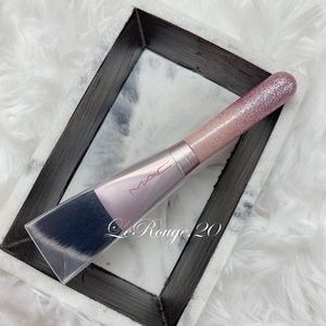 mac 423ses foundation brush